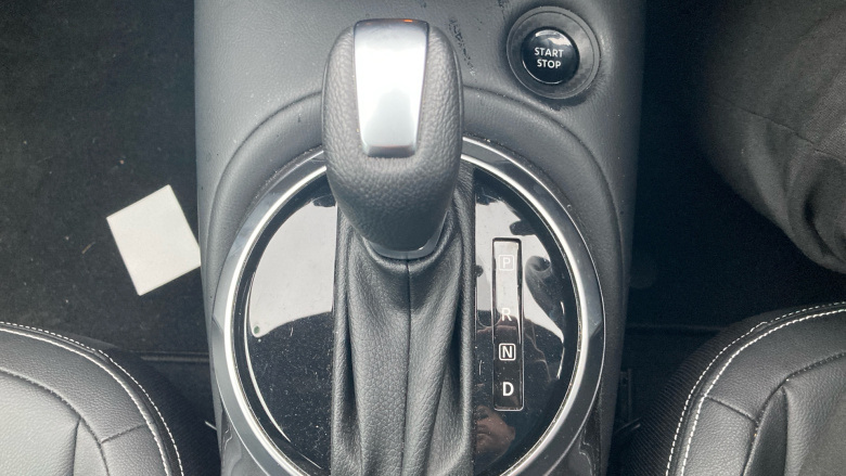 Nissan Juke 1.6 Hybrid Tekna 5dr Auto Hybrid Hatchback